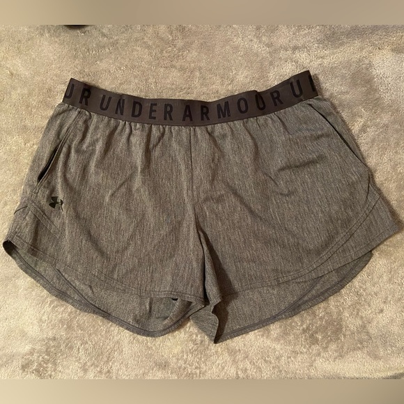 Under Armour Shorts - Picture 2 of 3